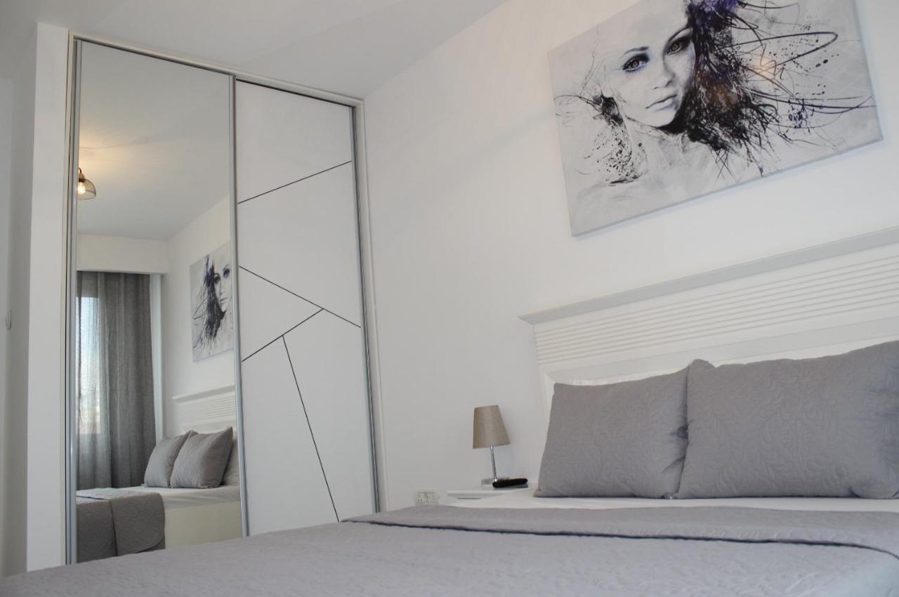 Luxury City Center Apartment - Romana Bucureşti Eksteriør bilde